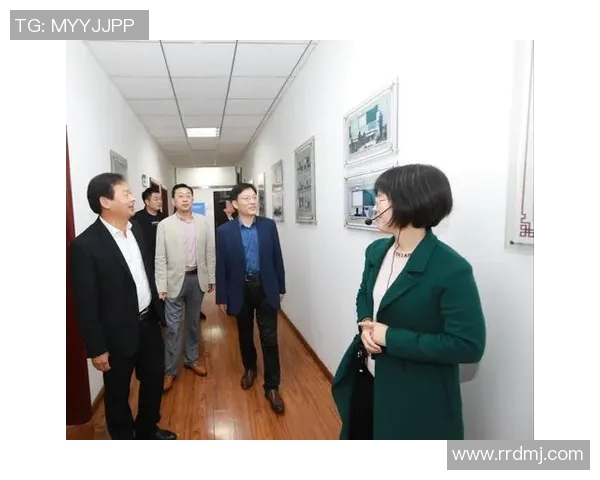 与李芳对话探讨她的飞盘生涯与成长历程