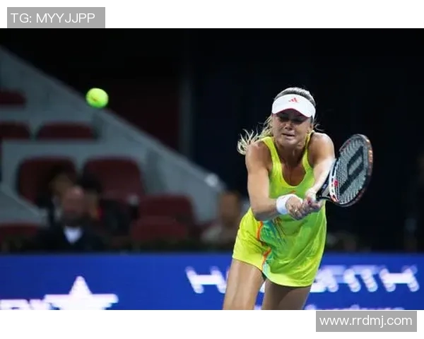 南京网球队与成都网球队赛后状态分析与复盘总结